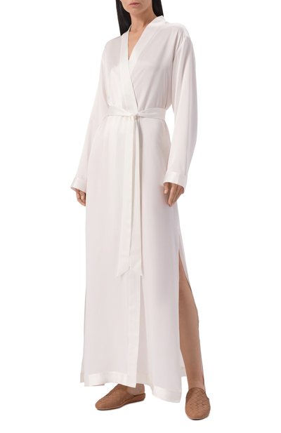 Шелковый халат LIVY белого цвета по цене 95360 руб., арт. 655266108, фото 2 Шелковый халат LIVY, арт. 655266108, фото 2