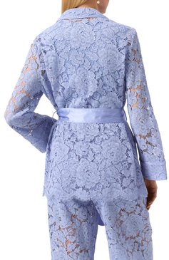 Женский жакет DOLCE & GABBANA голубого цвета, арт. F5R56T/HLM7L | Фото 4 (Материал сплава: Проставлено; Материал внешний: Вискоза, Хлопок; Женское �Кросс-КТ: Блуза-одежда; Длина (для топов): Удлиненные; Рукава: Длинные; Принт: Без принта; Драгоценные камни: Проставлено; Стили: Романтичный; Кросс-КТ: костюм)