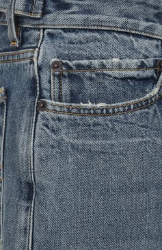 Мужского джинсы BALENCIAGA синего цвета, арт. 745149/THW25 | Фото 10 (Материал внешний: Хлопок, Деним; Силуэт Ж (брюки и джинсы): Бойфренды; Детали: Потертости, Делаве; Кросс-КТ: Деним; Стили: Гранж; Региональные ограничения белый список (Axapta Mercury): Не проставлено; Нос: Не проставлено)