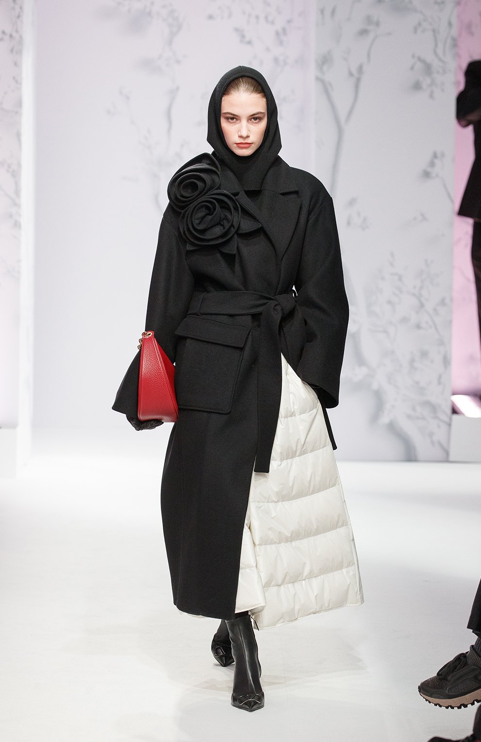 Утепленная юбка MONCLER кремового цвета по цене 110500 руб., арт. 2D000-30-595ZZ, фото 6 Утепленная юбка MONCLER, арт. 2D000-30-595ZZ, фото 6
