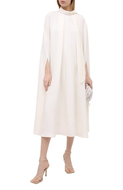 Шелковое платье VALENTINO белого цвета по цене 482000 руб., арт. VB3VAUW51MM, фото 2 Шелковое платье VALENTINO, арт. VB3VAUW51MM, фото 2