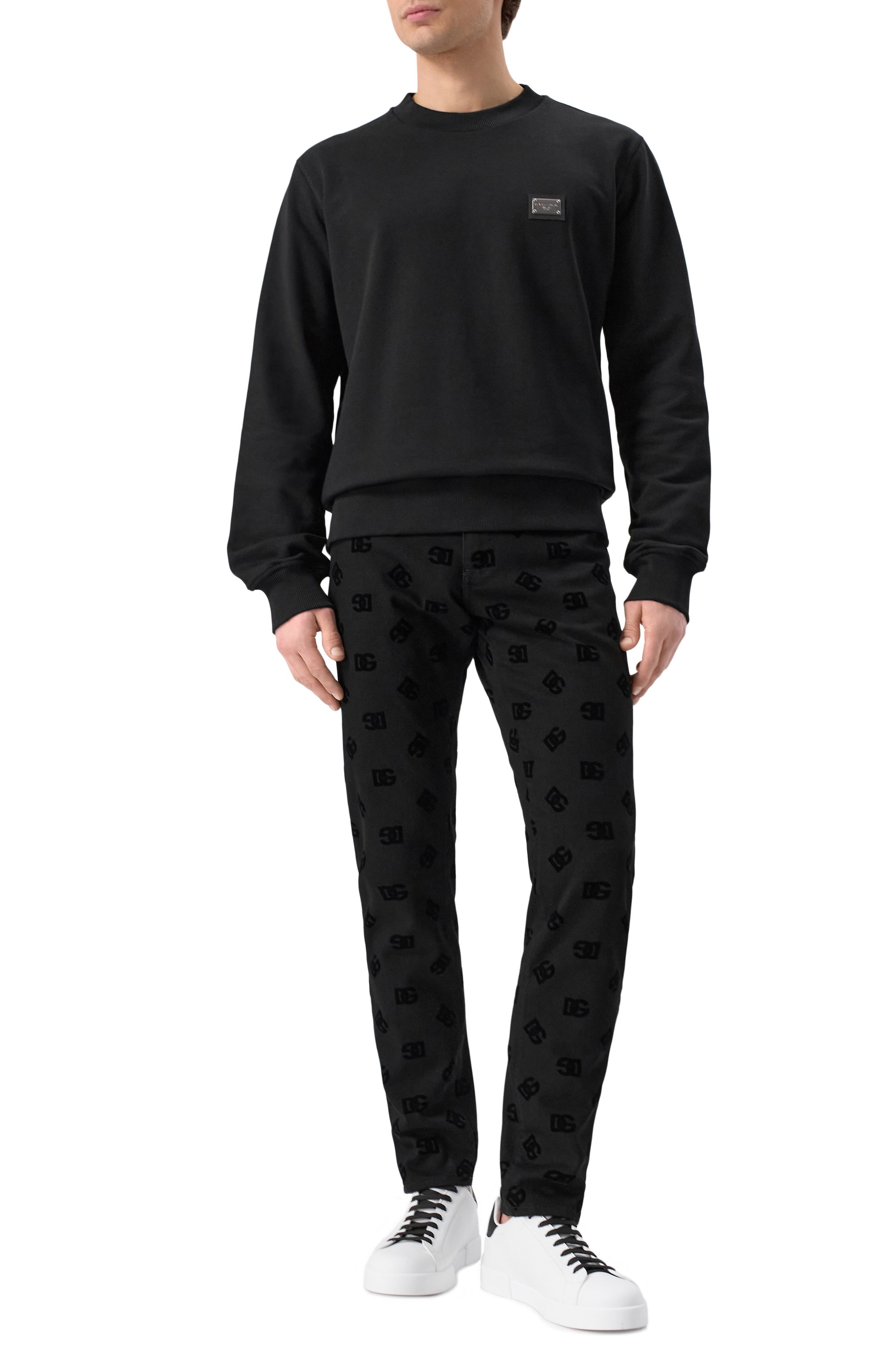 Джинсы slim DOLCE & GABBANA черного цвета по цене 126000 руб., арт. GY07CD/G8MN6, фото 2 Джинсы slim DOLCE & GABBANA, арт. GY07CD/G8MN6, фото 2