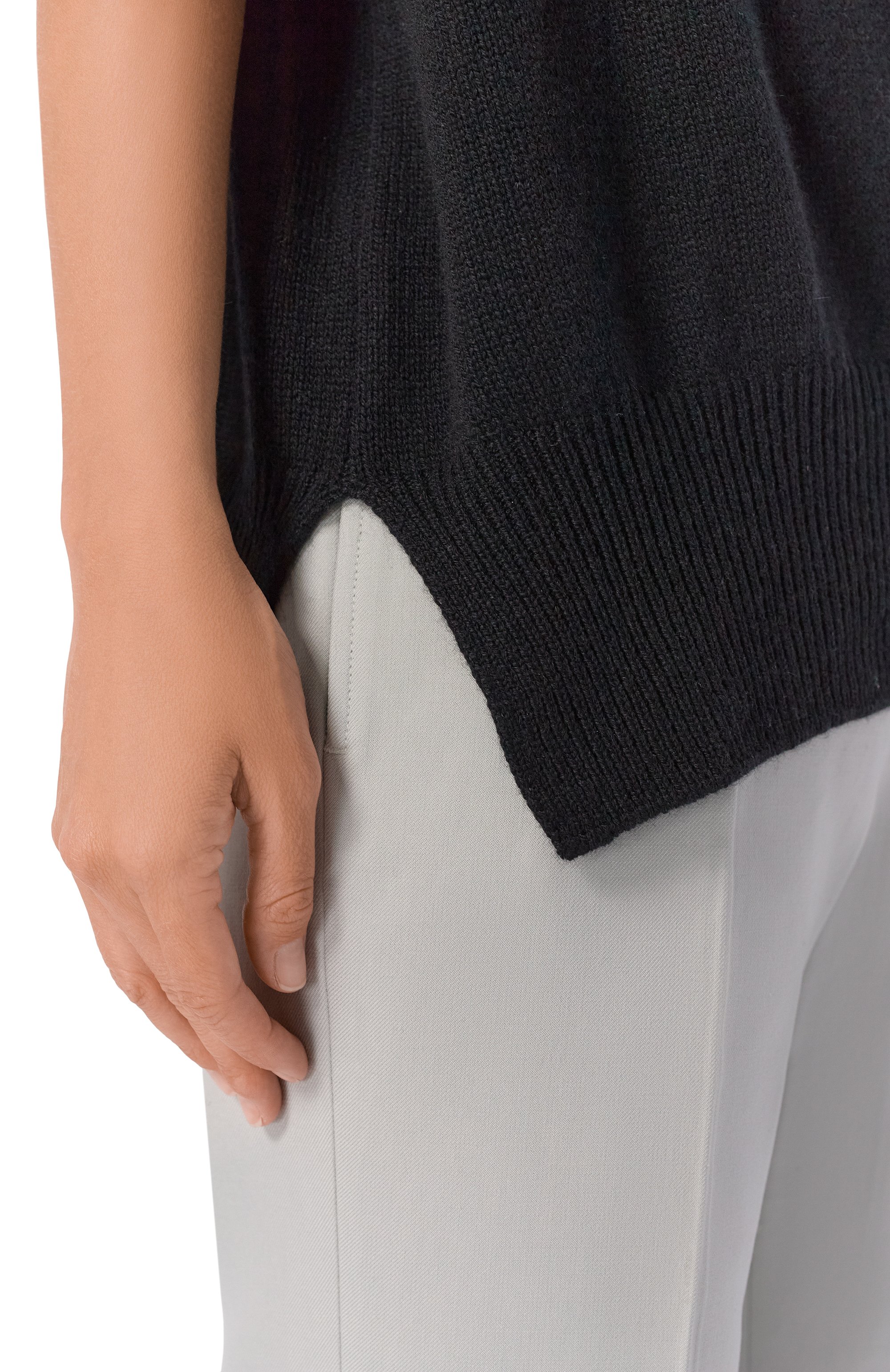 Кашемировый пуловер JIL SANDER черного цвета по цене 184000 руб., арт. J02GP0014/J13206, фото 5 Кашемировый пуловер JIL SANDER, арт. J02GP0014/J13206, фото 5