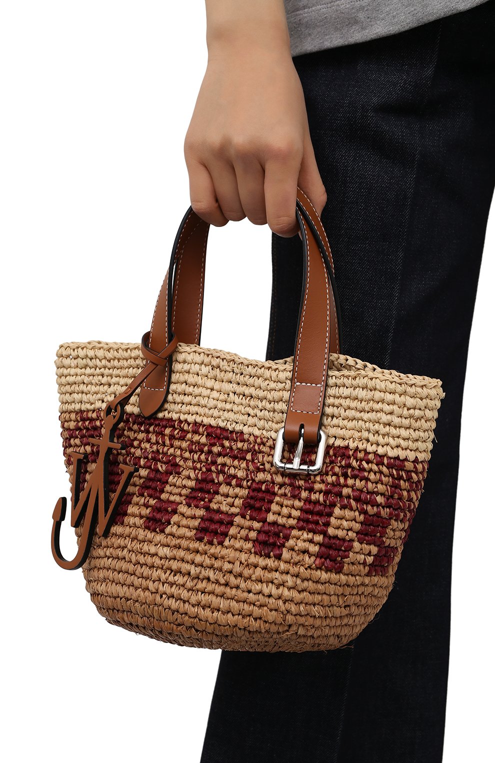 Сумка-тоут belt mini JW ANDERSON бежевого цвета по цене 42350 руб., арт. HB0325 PG0542, фото 2 Сумка-тоут belt mini JW ANDERSON, арт. HB0325 PG0542, фото 2