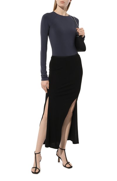 Юбка из вискозы HELMUT LANG черного цвета по цене 42250 руб., арт. M10HW305, фото 2 Юбка из вискозы HELMUT LANG, арт. M10HW305, фото 2