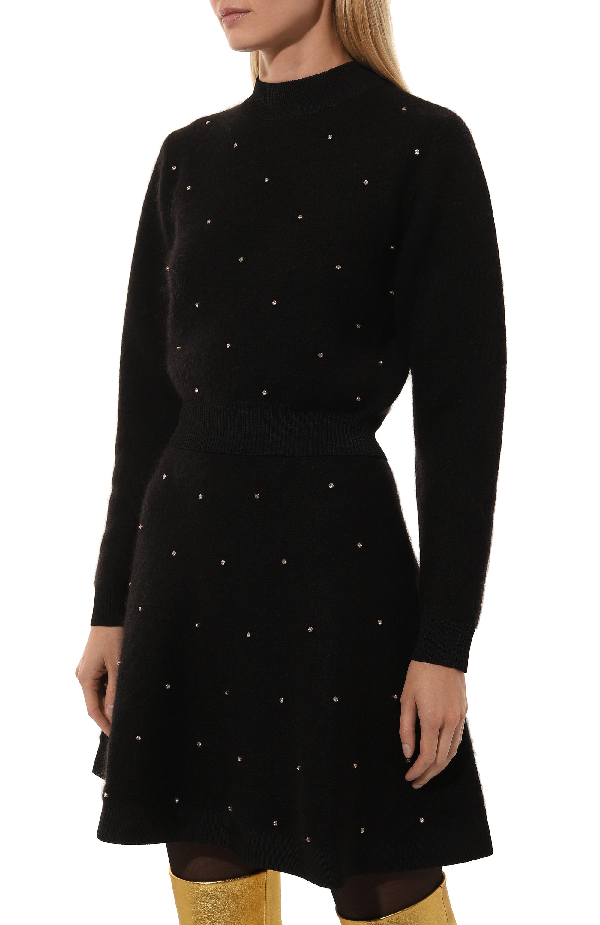 Свитер из шерсти и вискозы NINA RICCI черного цвета по цене 96800 руб., арт. 24AMPU012/ML0559, фото 3 Свитер из шерсти и вискозы NINA RICCI, арт. 24AMPU012/ML0559, фото 3