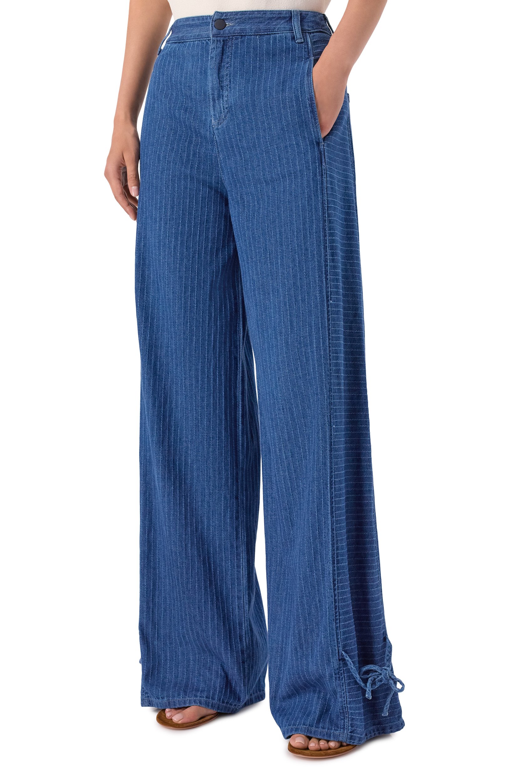 Джинсы EMPORIO ARMANI синего цвета по цене 55850 руб., арт. EW004797/AF26171, фото 3 Джинсы EMPORIO ARMANI, арт. EW004797/AF26171, фото 3