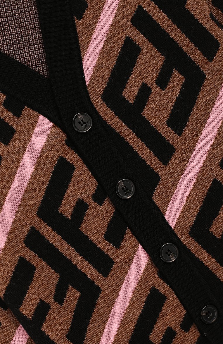 Детский шерстяной кардиган FENDI коричневого цвета, арт. JFG050/A8L7/10A-12+ | Фото 3 (Материал внешний: Шерсть; Рукава: Длинные; Девочки Кросс-КТ: Кардиган-одежда; Статус проверки: Проверена категория; Драгоценные камни: Проставлено; Материал сплава: Проставлено; Ростовка одежда: 10 - 11 лет | 140 - 146см, 12 лет | 152 см)