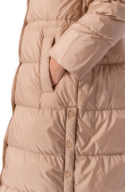 Пуховик WEEKEND MAX MARA бежевого цвета по цене 98400 руб., арт. N0VAK, фото 5 Пуховик WEEKEND MAX MARA, арт. N0VAK, фото 5