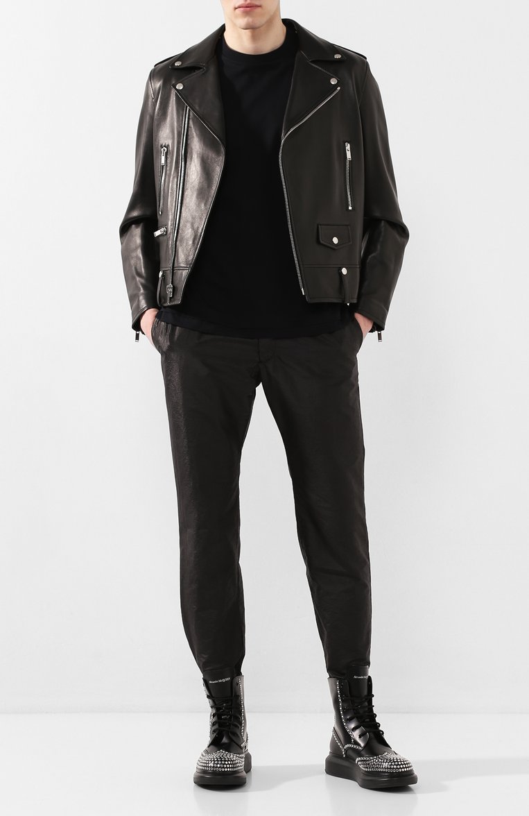 Мужские кожаные ботинки ALEXANDER MCQUEEN черного цвета, арт. 610808/WHX59 | Фото 2 (Подошва: Массивная; Материал внутренний: Натуральная кожа; Мужское Кросс-КТ: Байкеры-обувь; Материал утеплителя: Без утеплителя; Драгоценные камни: Проставлено; Материал сплава: Проставлено; Материал внешний: Натуральная кожа)