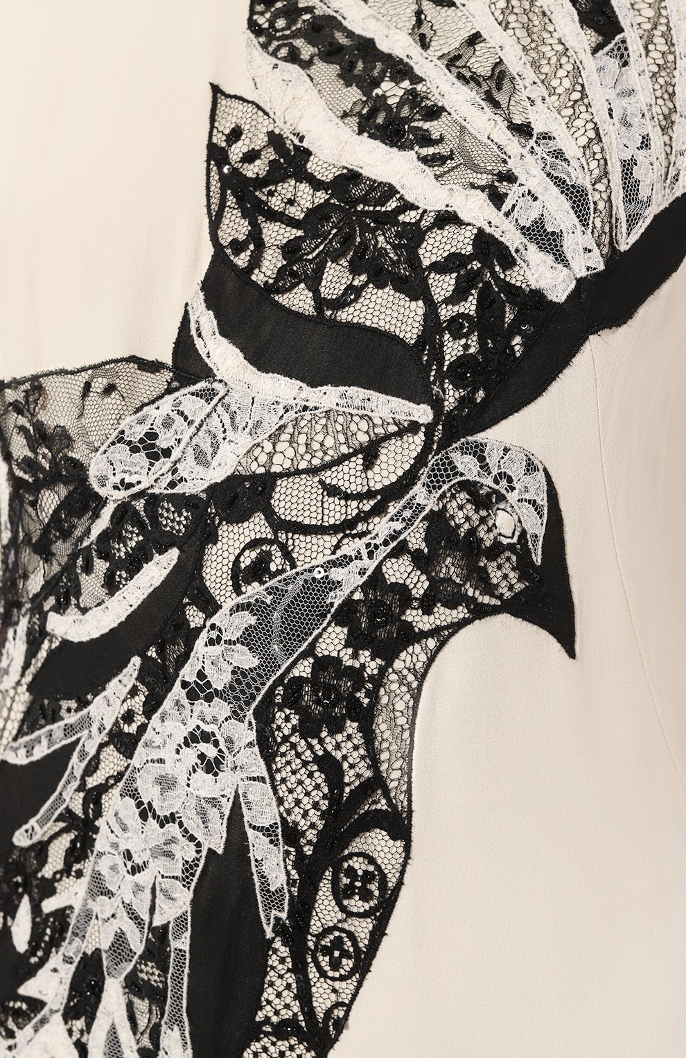 Платье ALEXANDER MCQUEEN черно-белого цвета по цене 1440000 руб., арт. 424436/QGE40, фото 5 Платье ALEXANDER MCQUEEN, арт. 424436/QGE40, фото 5