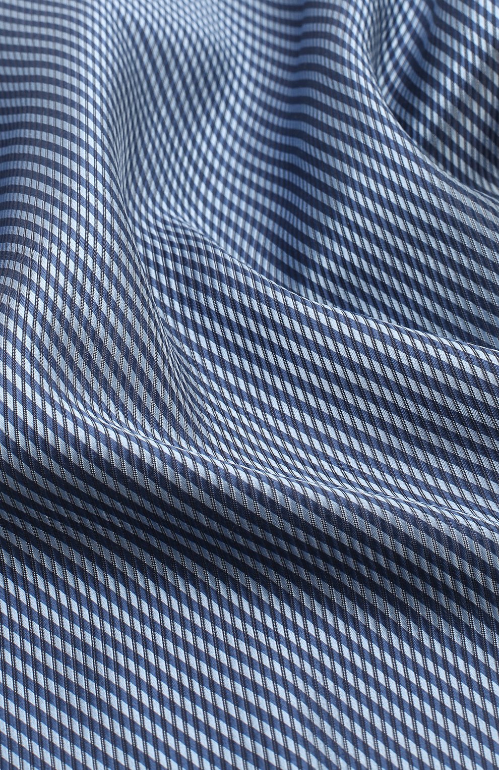 Шелковый платок GIORGIO ARMANI синего цвета по цене 10850 руб., арт. 360023/9P912, фото 2 Шелковый платок GIORGIO ARMANI, арт. 360023/9P912, фото 2