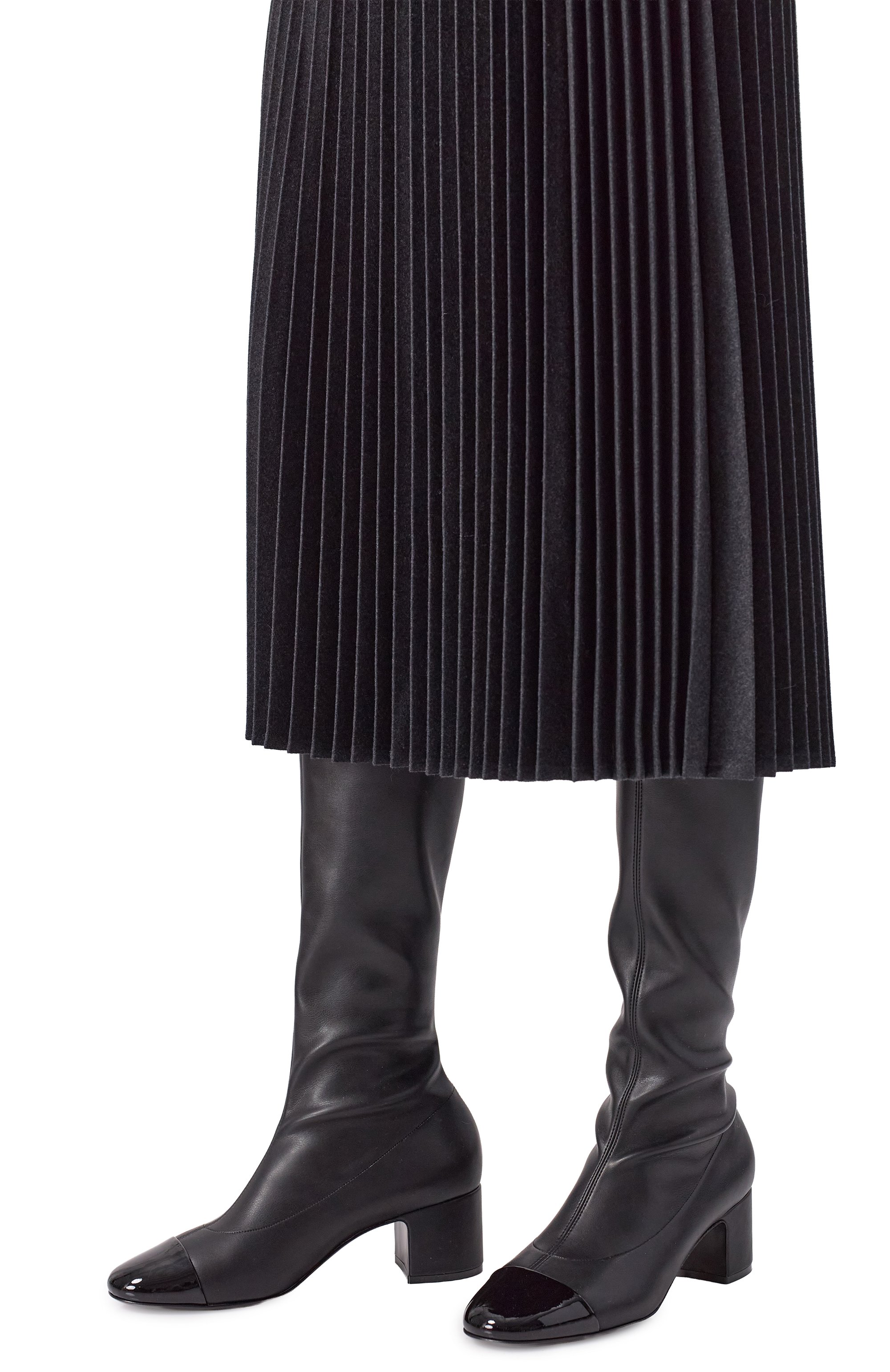 Сапоги nuova mun CASADEI черного цвета по цене 98850 руб., арт. 1S401A0501/T0440, фото 2 Сапоги nuova mun CASADEI, арт. 1S401A0501/T0440, фото 2