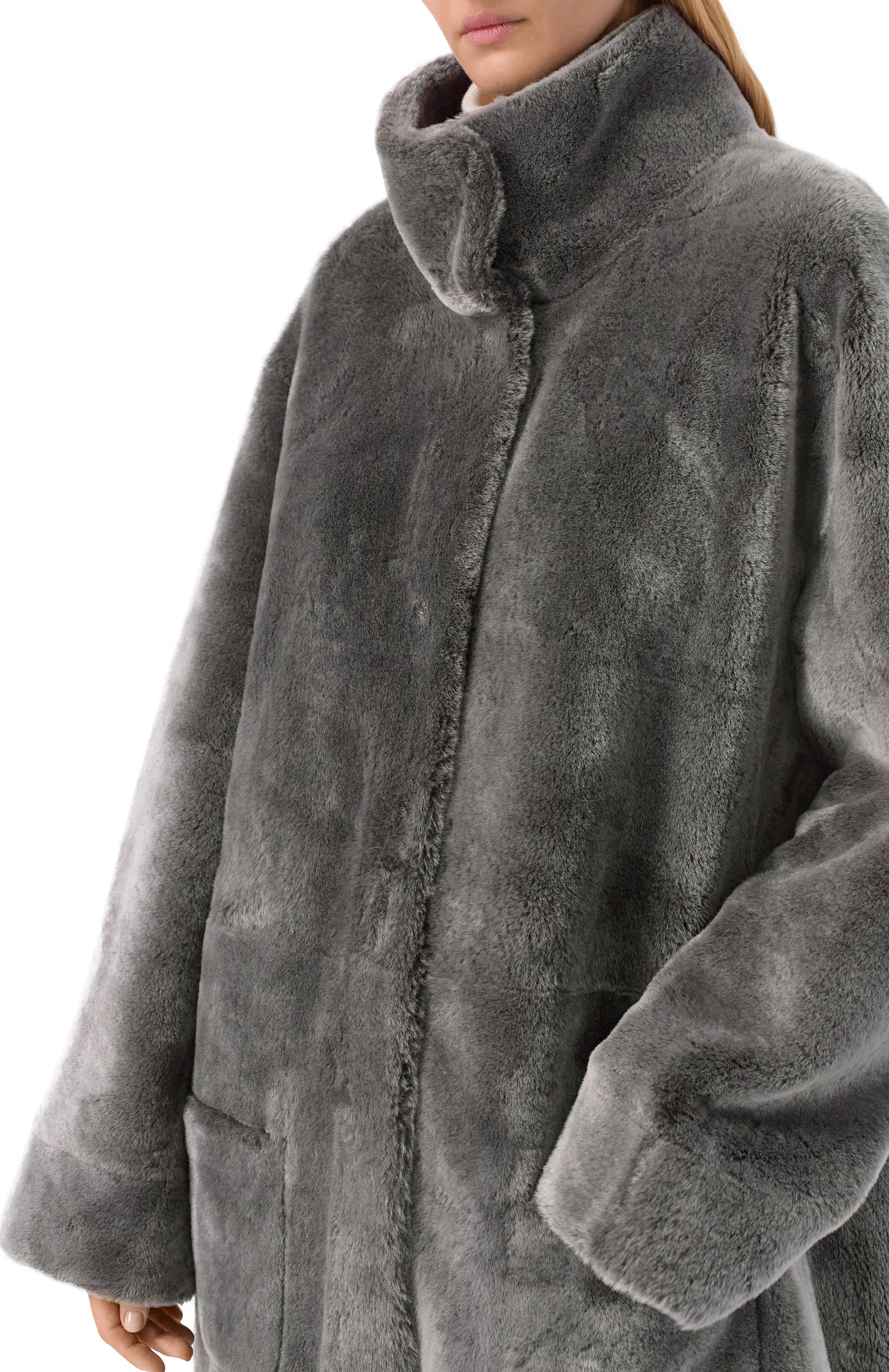 Дубленка из овчины SIMONETTA RAVIZZA серого цвета по цене 499500 руб., арт. F05C0142H21T, фото 5 Дубленка из овчины SIMONETTA RAVIZZA, арт. F05C0142H21T, фото 5