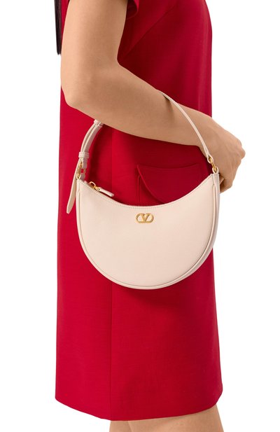 Сумка vlogo VALENTINO кремового цвета по цене 109500 руб., арт. 6W0P0AK3/SNP, фото 2 Сумка vlogo VALENTINO, арт. 6W0P0AK3/SNP, фото 2