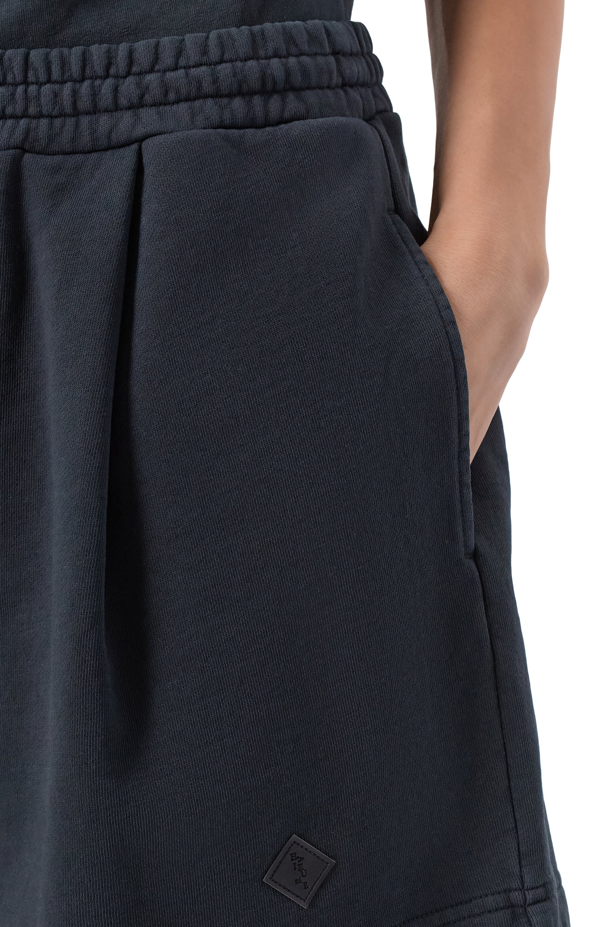 Хлопковые шорты HAIKURE черного цвета по цене 32450 руб., арт. HEW54145TJ057PX/JAZ, фото 5 Хлопковые шорты HAIKURE, арт. HEW54145TJ057PX/JAZ, фото 5