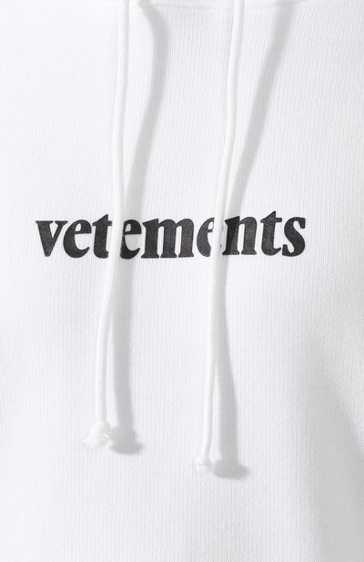 Хлопковое худи VETEMENTS белого цвета по цене 49350 руб., арт. SS20TR311 1620/W/WHITE, фото 5 Хлопковое худи VETEMENTS, арт. SS20TR311 1620/W/WHITE, фото 5
