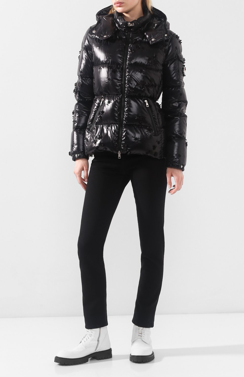 Пуховик 4 moncler simone rocha MONCLER GENIUS черного цвета по цене 187500 руб., арт. F1-09W-1A510-00-6899N, фото 2 Пуховик 4 moncler simone rocha MONCLER GENIUS, арт. F1-09W-1A510-00-6899N, фото 2
