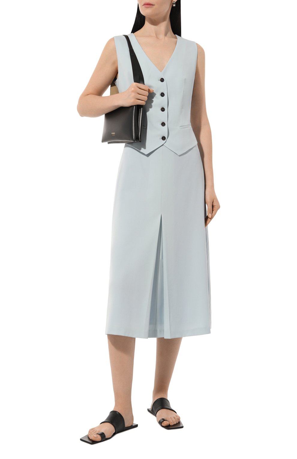 Шерстяной жилет NOBLE&BRULEE голубого цвета по цене 55000 руб., арт. NB70/2023/4, фото 2 Шерстяной жилет NOBLE&BRULEE, арт. NB70/2023/4, фото 2