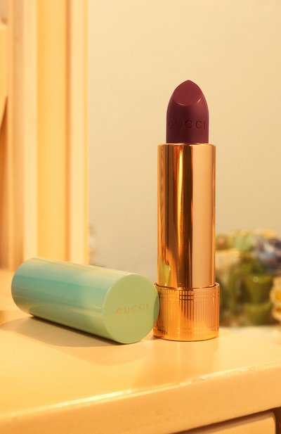 Помада-бальзам, оттенок 4 penelope plum GUCCI цвета по цене 4680 руб., арт. 3614226904409, фото 4 Помада-бальзам, оттенок 4 penelope plum GUCCI, арт. 3614226904409, фото 4