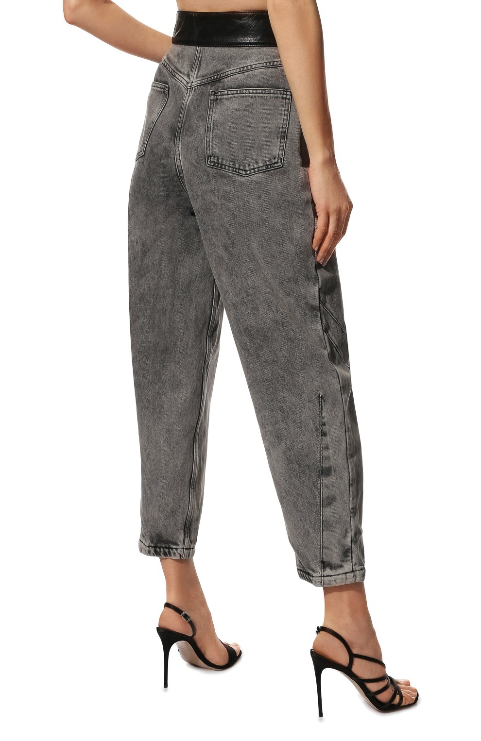 Джинсы ULYANA SERGEENKO серого цвета по цене 120000 руб., арт. PNT005SS21Denim 0030дж, фото 4 Джинсы ULYANA SERGEENKO, арт. PNT005SS21Denim 0030дж, фото 4