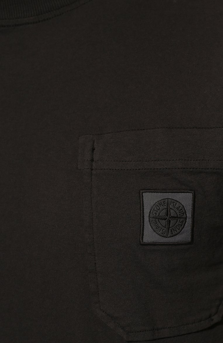 Мужская хлопковая футболка STONE ISLAND темно-серого цвета, арт. 761521957 | Фото 5 (Длина (для топов): Стандартные; Материал внешний: Хлопок; Рукава: Короткие; Принт: Без принта; Стили: Кэжуэл; Материал сплава: Проставлено; Драгоценные камни: Проставлено)