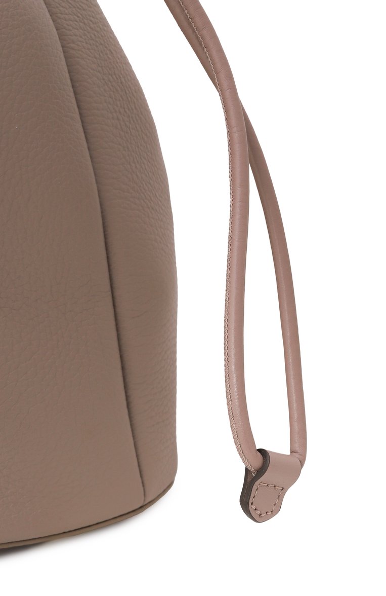 Женская сумка furla sfera small FURLA бежевого цвета, арт. WB01449/BX0176 | Фото 3 (Материал: Натуральная кожа; Ремень/цепочка: На ремешке; Размер: small)