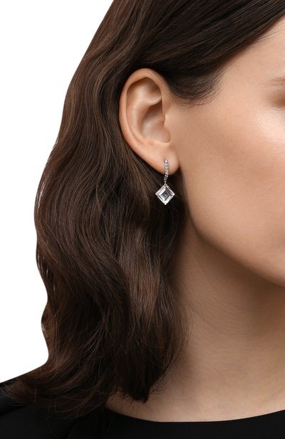 Серьги serene MOONKA серебряного цвета по цене 16900 руб., арт. rmb-er-crs, фото 2 Серьги serene MOONKA, арт. rmb-er-crs, фото 2