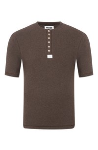 Коричневый