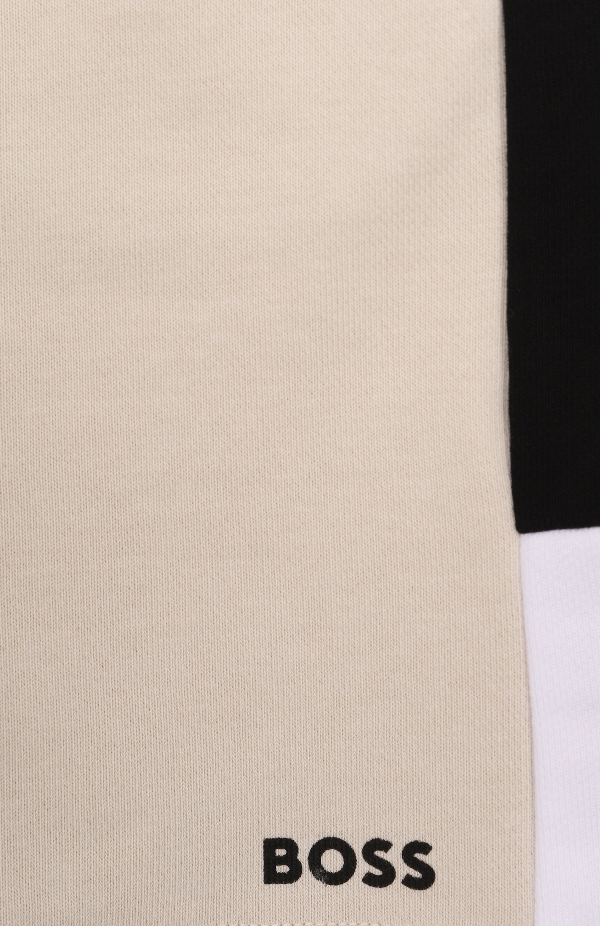 Хлопковые шорты BOSS кремового цвета по цене 12550 руб., арт. J51991, фото 3 Хлопковые шорты BOSS, арт. J51991, фото 3