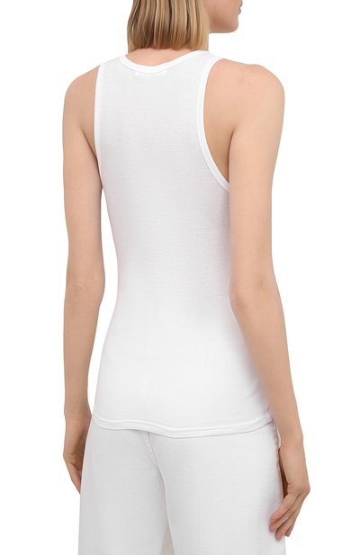 Хлопковая майка WARDROBE.NYC белого цвета по цене 10650 руб., арт. W1016R04, фото 4 Хлопковая майка WARDROBE.NYC, арт. W1016R04, фото 4