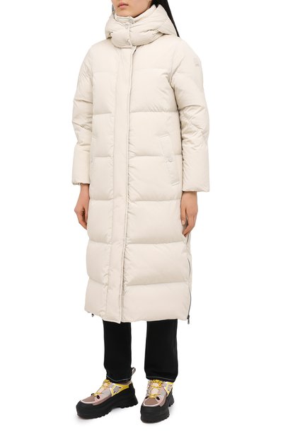 Пуховик WOOLRICH светло-бежевого цвета по цене 95700 руб., арт. CFWW0U0312FR/UT1148, фото 3 Пуховик WOOLRICH, арт. CFWW0U0312FR/UT1148, фото 3