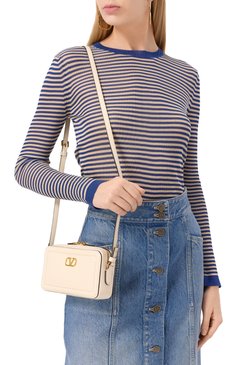 Женская сумка alltime mini VALENTINO кремового цвета, арт. 6W2P0AI5/RZR | Фото 2 (Драгоценные камни: Проставлено; Размер: mini; Материал сплава: Проставлено; Ремень/цепочка: На ремешке; Материал: Натуральная кожа)