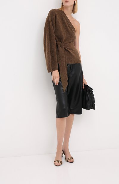 Свитер NANUSHKA коричневого цвета по цене 38950 руб., арт. CLET0_BR0WN_FLUFFY KNIT, фото 2 Свитер NANUSHKA, арт. CLET0_BR0WN_FLUFFY KNIT, фото 2