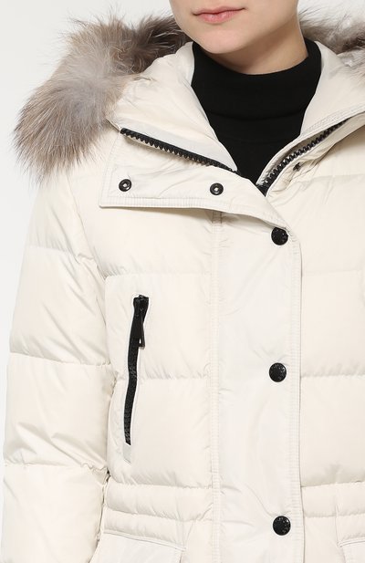 Приталенный стеганый пуховик с меховой отделкой MONCLER, арт. B2-093-49821-25-68065, фото 5