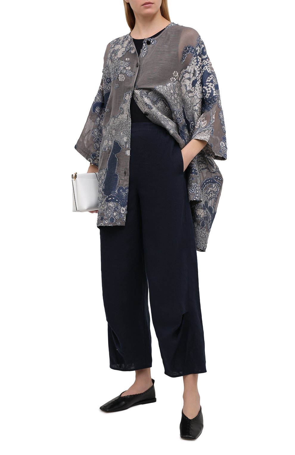 Льняные брюки GIORGIO ARMANI темно-синего цвета по цене 94950 руб., арт. 1SHPP0HA/T022F, фото 2 Льняные брюки GIORGIO ARMANI, арт. 1SHPP0HA/T022F, фото 2