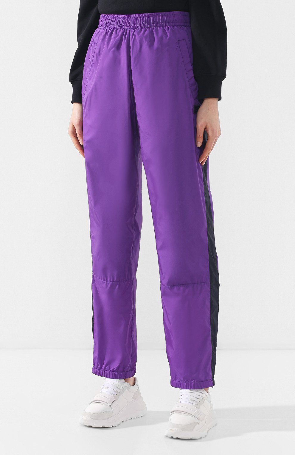 Брюки с лампасами ACNE STUDIOS фиолетового цвета по цене 19950 руб., арт. CK0004/W, фото 3 Брюки с лампасами ACNE STUDIOS, арт. CK0004/W, фото 3