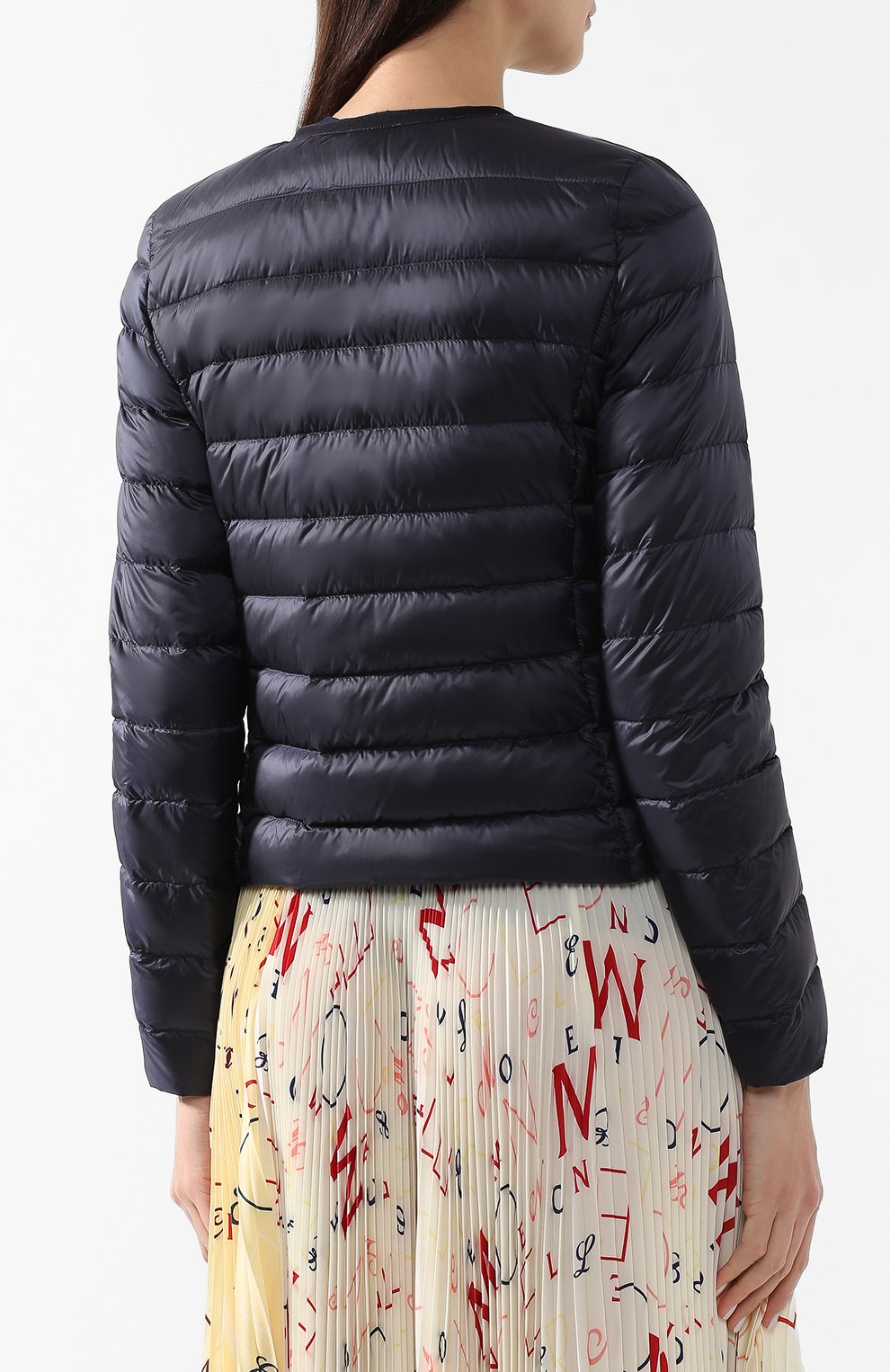 Пуховая куртка MONCLER темно-синего цвета по цене 42700 руб., арт. E1-093-45388-98-53048, фото 4 Пуховая куртка MONCLER, арт. E1-093-45388-98-53048, фото 4