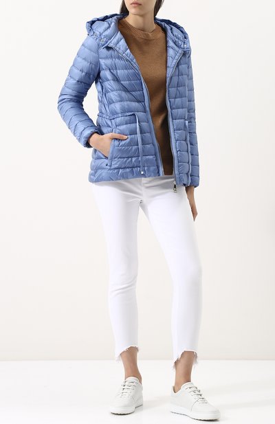 Приталенный стеганый пуховик с капюшоном MONCLER голубого цвета по цене 75400 руб., арт. D1-093-46908-99-53048, фото 2 Приталенный стеганый пуховик с капюшоном MONCLER, арт. D1-093-46908-99-53048, фото 2