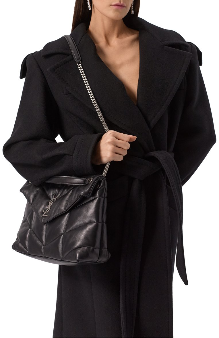 Женская сумка puffer loulou medium  SAINT LAURENT черного цвета, арт. 577475/1EL00 | Фото 2 (Ремень/цепочка: На ремешке; Материал: Натуральная кожа; Сумки-технические: Сумки через плечо; Размер: medium; Автоматизация Diginetica: Не назначено)