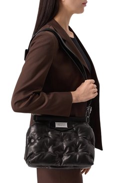 Женская сумка glam slam classique small MAISON MARGIELA черного цвета, арт. SB1WG0028/P4300 | Фото 2 (Ремень/цепочка: На ремешке; Материал: Натуральная кожа; Размер: small; Драгоценные камни: Проставлено; Материал сплава: Проставлено)
