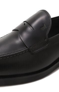 Мужские кожаные пенни-лоферы TOD’S черного цвета, арт. XXM0ZF0Q920/PLS | Фото 7 (Материал внешний: Натуральная кожа; Материал сплава: Проставлено; Материал внутренний: Натуральная кожа; Нос: Не проставлено; Стили: Классический)