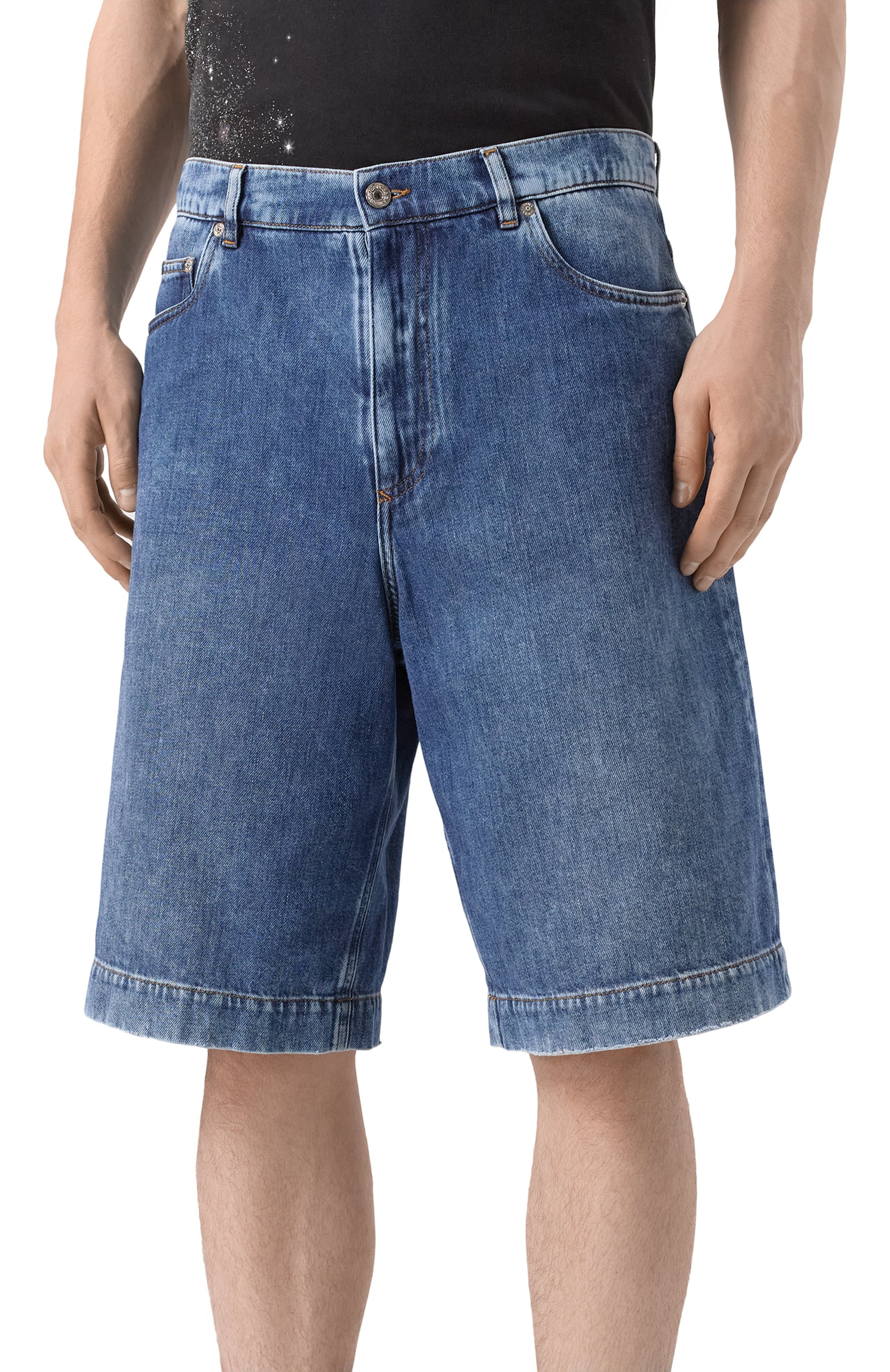 Джинсовые шорты DOLCE & GABBANA синего цвета по цене 87550 руб., арт. GP0T2Z/G8MK5, фото 3 Джинсовые шорты DOLCE & GABBANA, арт. GP0T2Z/G8MK5, фото 3