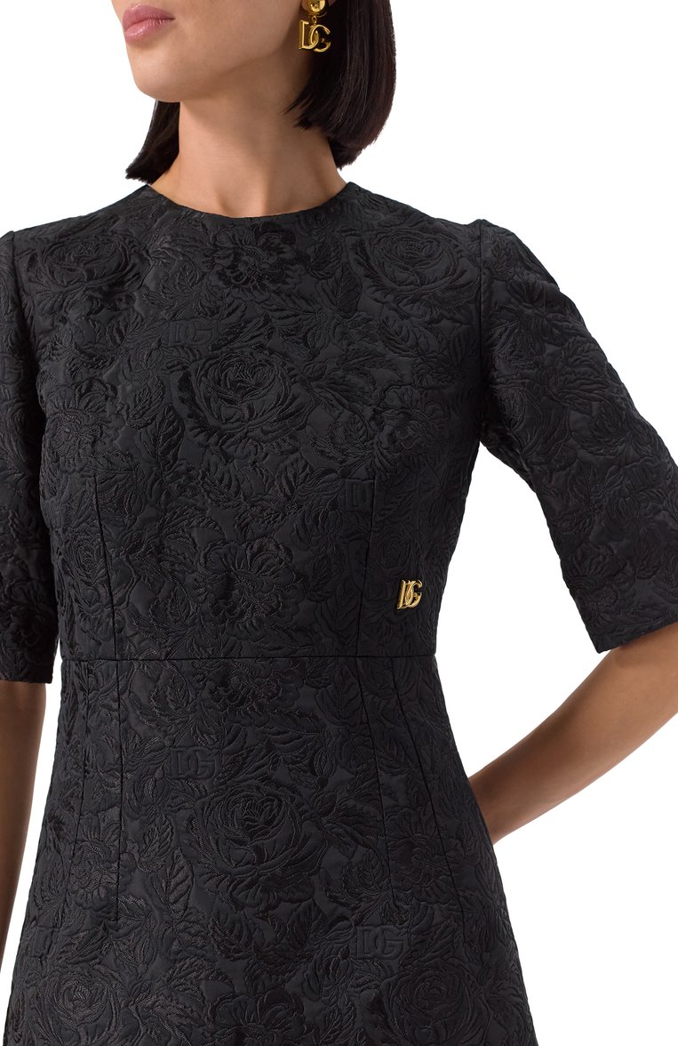Женское платье из хлопка и шелка DOLCE & GABBANA черного цвета, арт. F6ARLT/GDCSS | Фото 5 (Материал внешний: Хлопок, Синтетический материал; Длина Ж (юбки, платья, шорты): До колена; Случай: Повседневный; Стили: Кэжуэл; Женское Кросс-КТ: Платье-одежда; Рукава: Короткие; Автоматизация состава: Проставлено; Автоматизация ТО: Проставлено; Размерность: Идёт в размер; Re-sync: On)