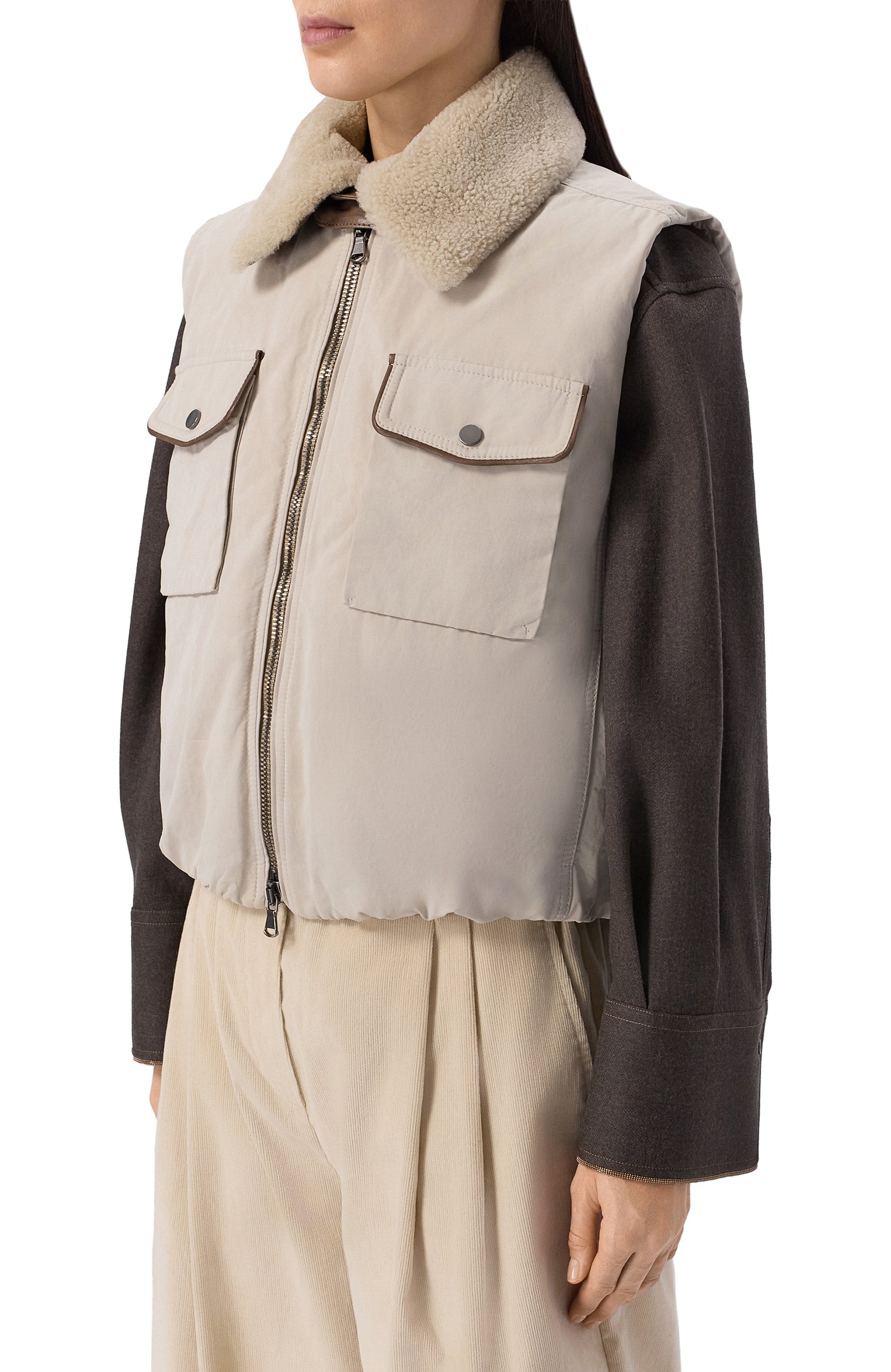 Утепленный жилет BRUNELLO CUCINELLI светло-серого цвета по цене 409000 руб., арт. MG5457703P, фото 3 Утепленный жилет BRUNELLO CUCINELLI, арт. MG5457703P, фото 3