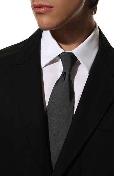 Шелковый галстук PRADA серого цвета по цене 27500 руб., арт. UCR77-1IMW-F0170-141, фото 2 Шелковый галстук PRADA, арт. UCR77-1IMW-F0170-141, фото 2