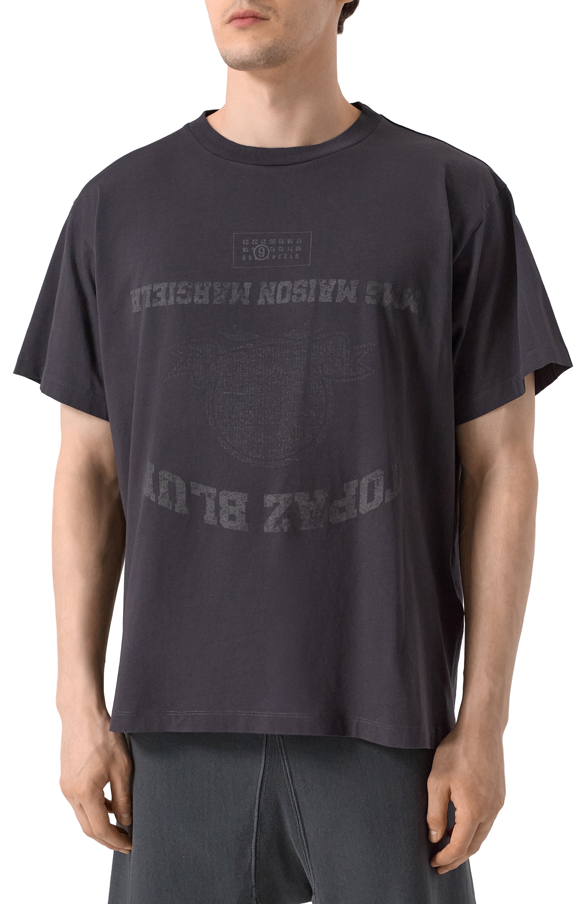 Хлопковая футболка MM6 темно-серого цвета по цене 26200 руб., арт. SH0GC0041/S24311, фото 3 Хлопковая футболка MM6, арт. SH0GC0041/S24311, фото 3