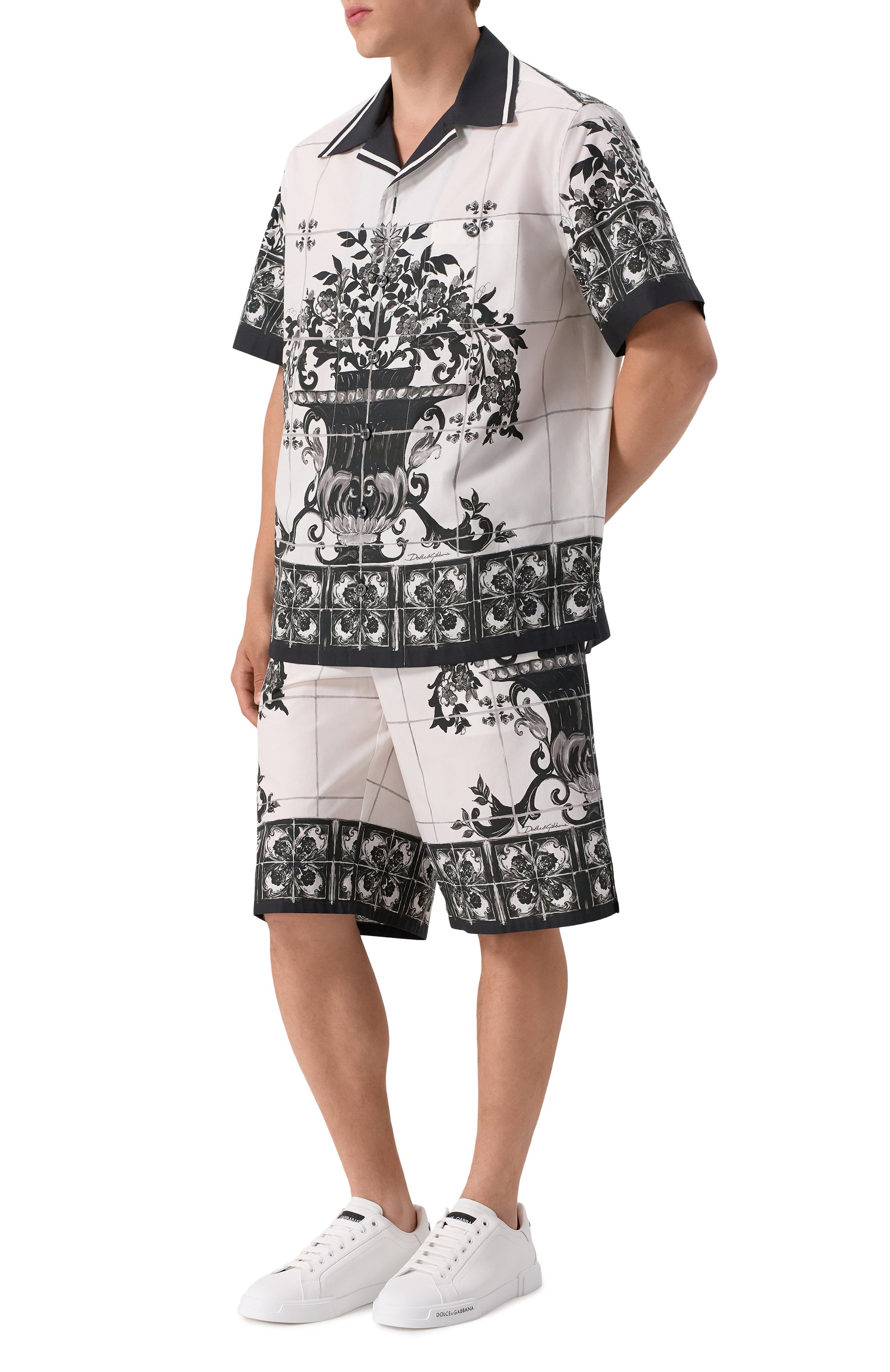 Хлопковые шорты DOLCE & GABBANA черно-белого цвета по цене 111500 руб., арт. GV37AT/HH5EC, фото 2 Хлопковые шорты DOLCE & GABBANA, арт. GV37AT/HH5EC, фото 2