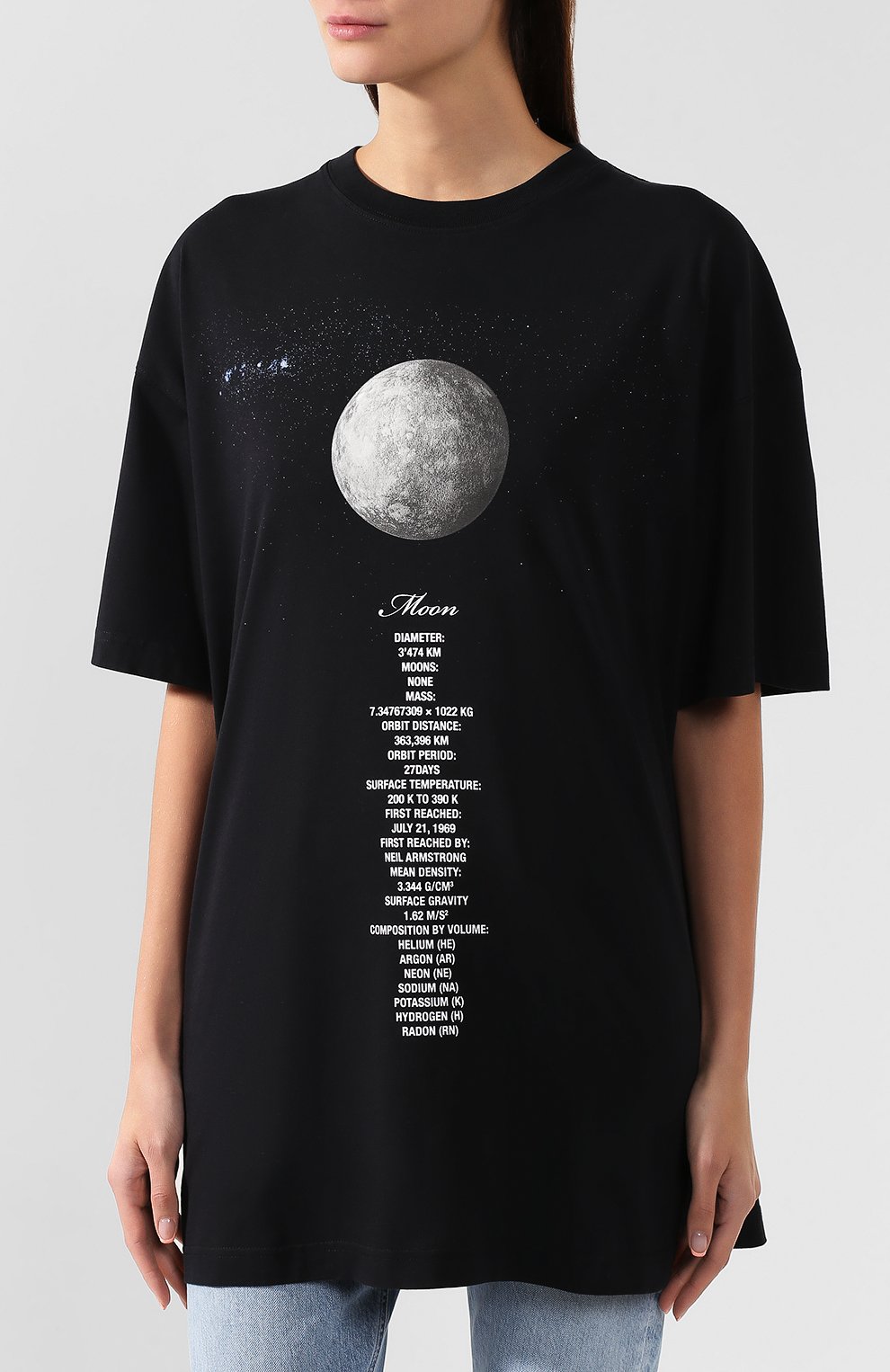 Хлопковая футболка VETEMENTS черного цвета по цене 53950 руб., арт. UAH20TR901/W, фото 3 Хлопковая футболка VETEMENTS, арт. UAH20TR901/W, фото 3