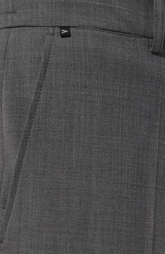 Мужские брюки BOSS темно-серого цвета, арт. 50509753 | Фото 5 (Материал внешний: Шерсть, Синтетический материал; Длина (брюки, джинсы): Стандартные; Материал сплава: Проставлено; Стили: Классический; Случай: Формальный; Драгоценные камни: Проставлено)